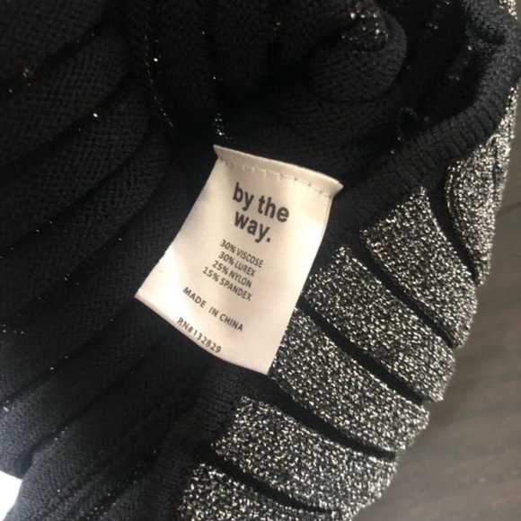 NWT Revolve by the way. Evelyn Metallic Mini - Picture 6 of 7